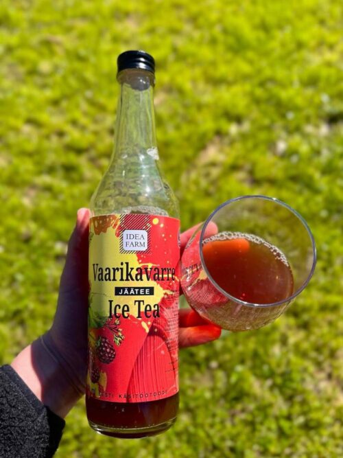 Rasberry stem ice tea